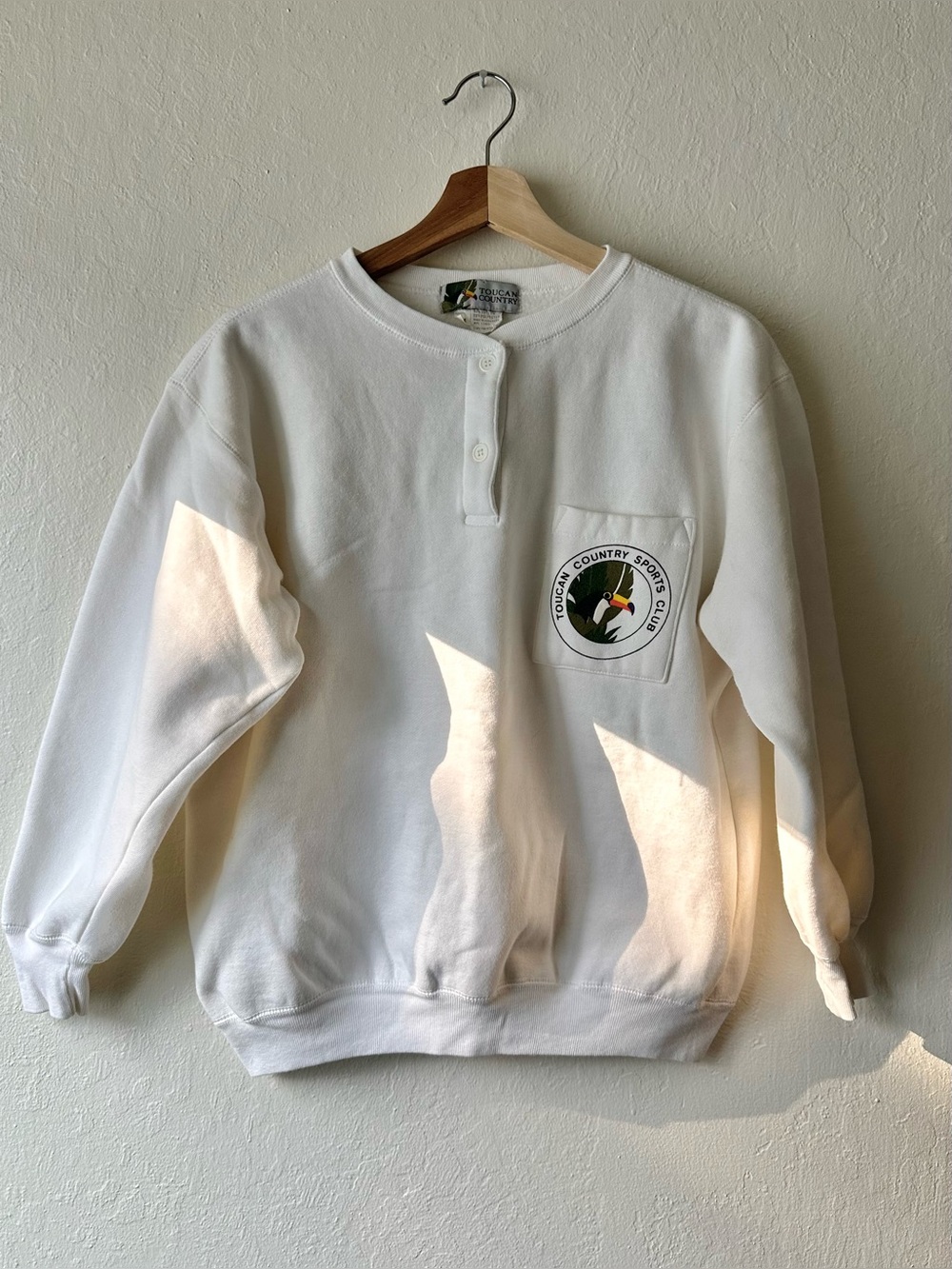Sold Vintage 90s toucan country white cropped sweater cotton women’s medium